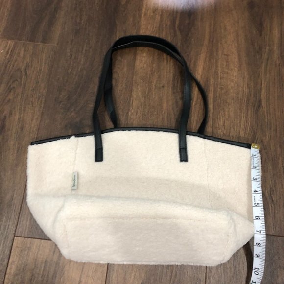 Neiman Marcus White Sherpa Shearling Tote Bag Faux Fur w/ Matching Small Bag - Picture 10 of 14